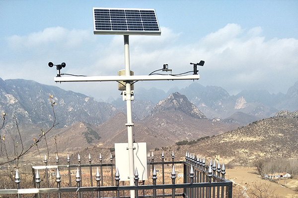 Weather station equipment.jpg